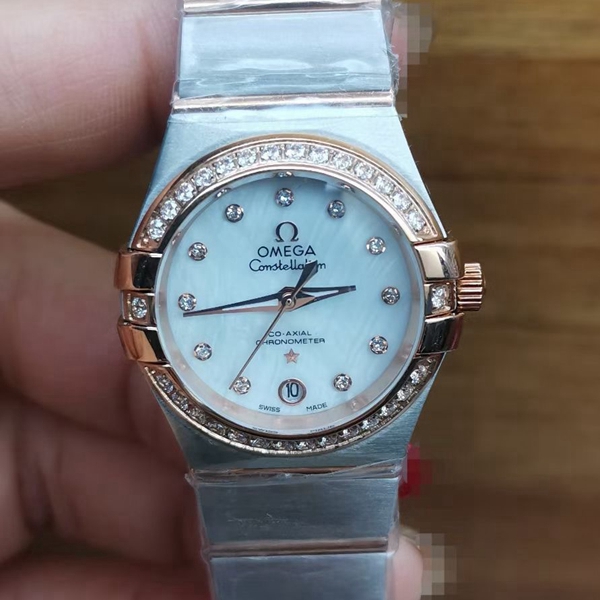 オメガ時計正面デザイン